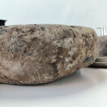 Раковина из речного камня RS03549 (67*48*16) 0124