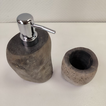 Набор из речного камня 2 предмета RN-03807 дозатор,стаканчик (143,144)