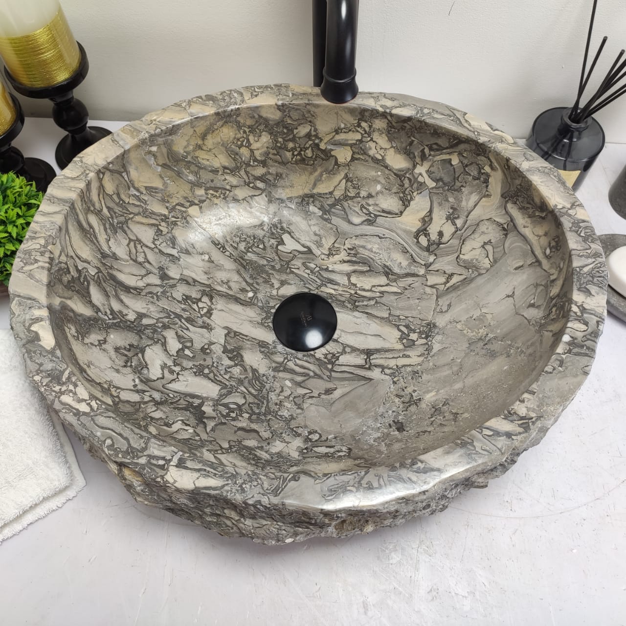 hv53cmxqcjdvbv5q0confey01cxclkcv