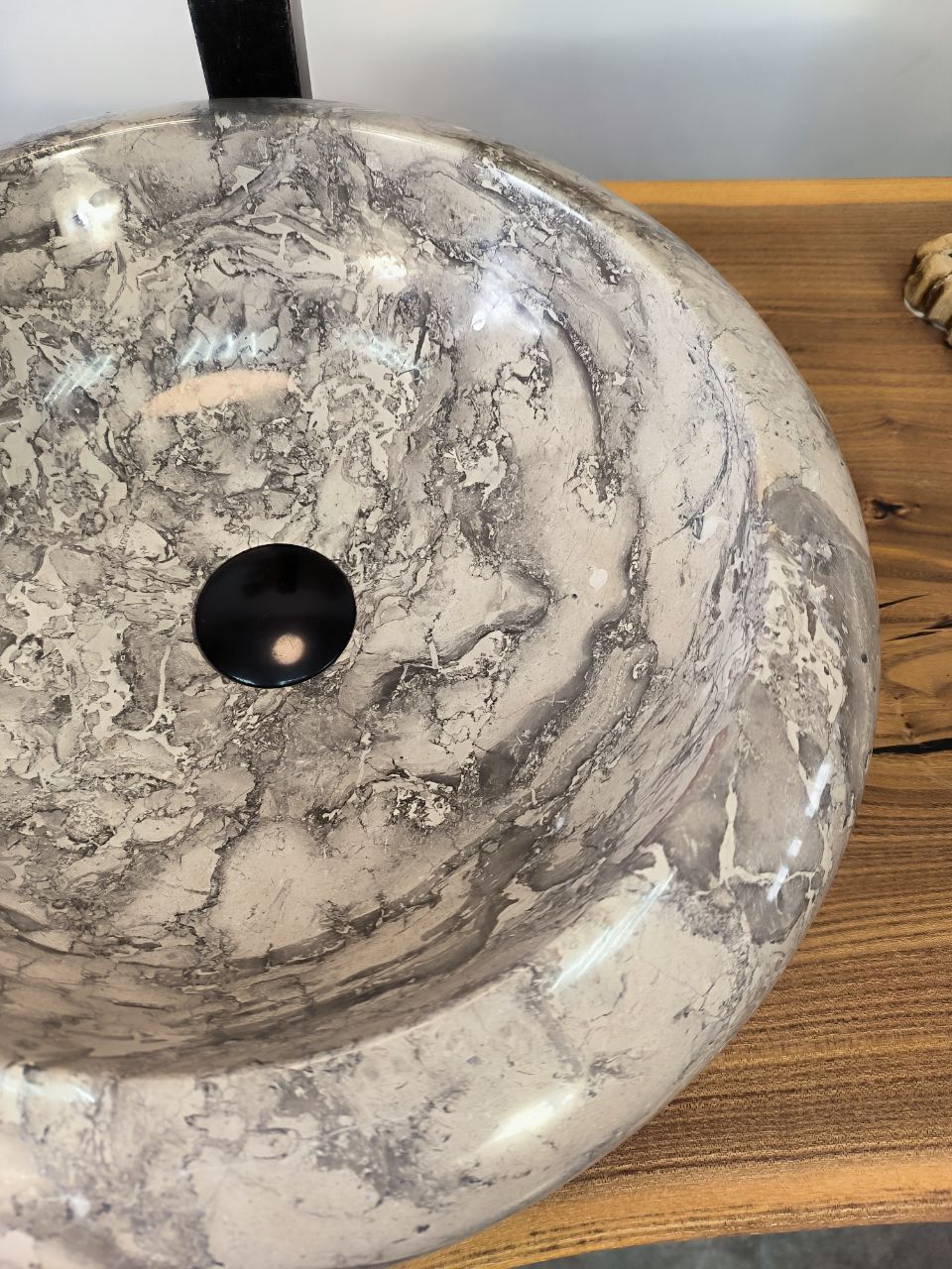 Раковина из мрамора Donut Doreng Grey DM-65867 45х45х13 из натурального камня