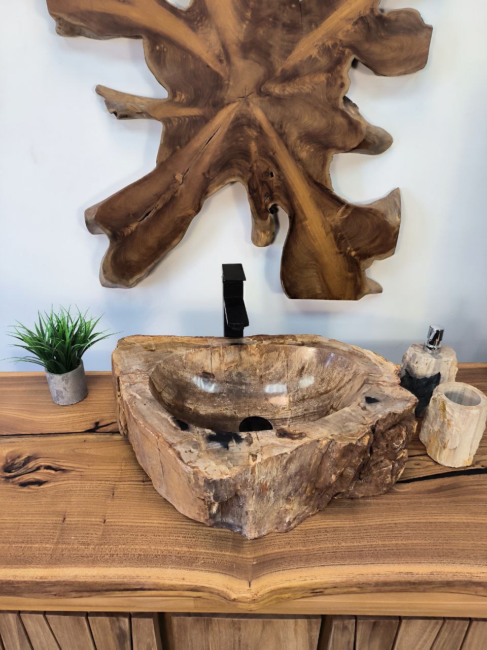 photo_2025-05-15_09-49-22