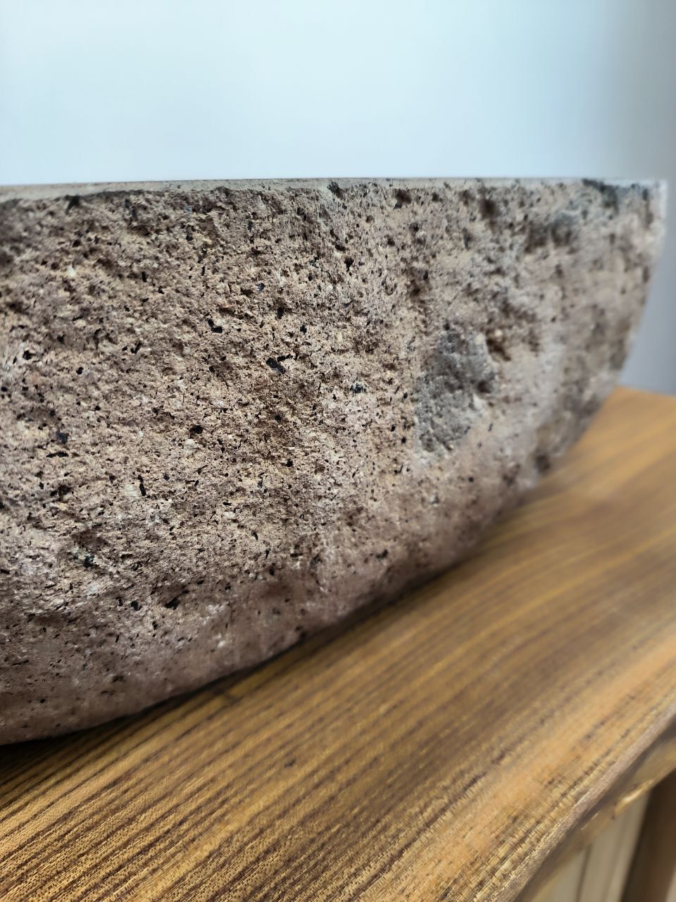 Раковина из речного камня ПАРА! RS-66551 57x36x15 натурального камня