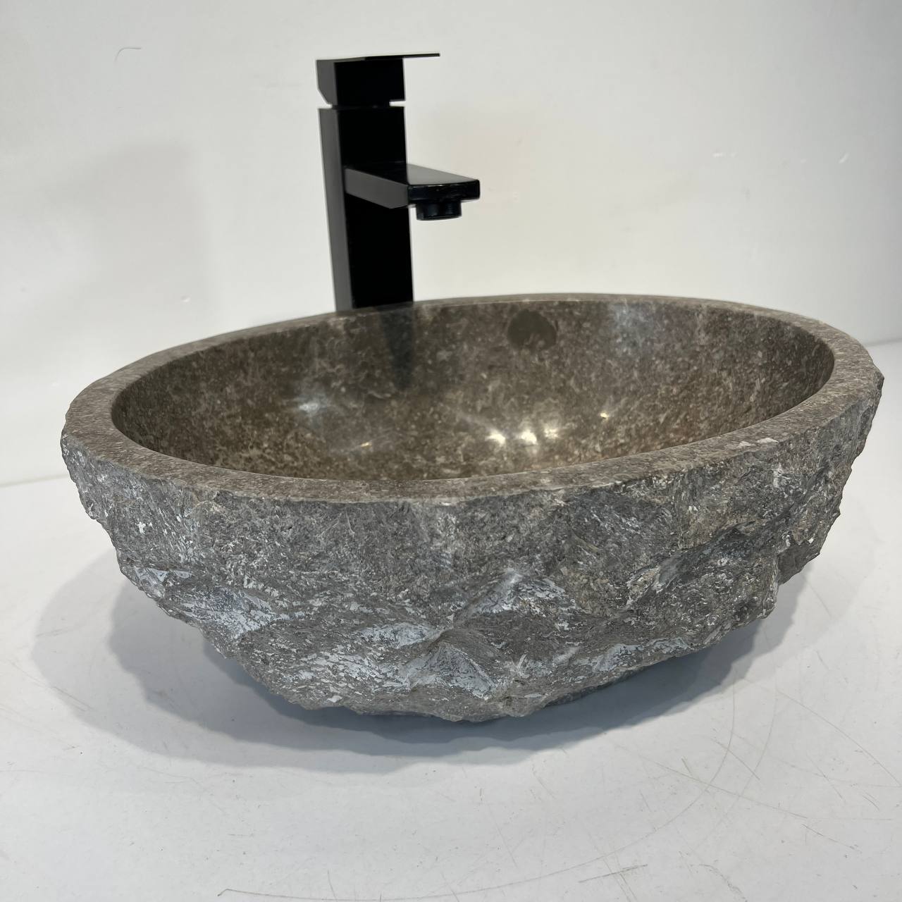Раковина из мрамора Erozy Grey EM-67042 39*30*14 из натурального камня