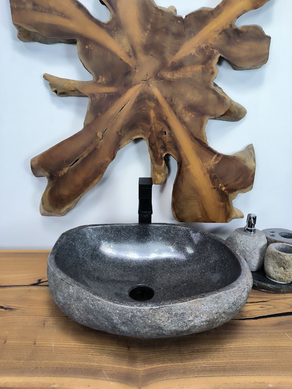 7a330685-04a8-4885-962a-7a2d29140dcc