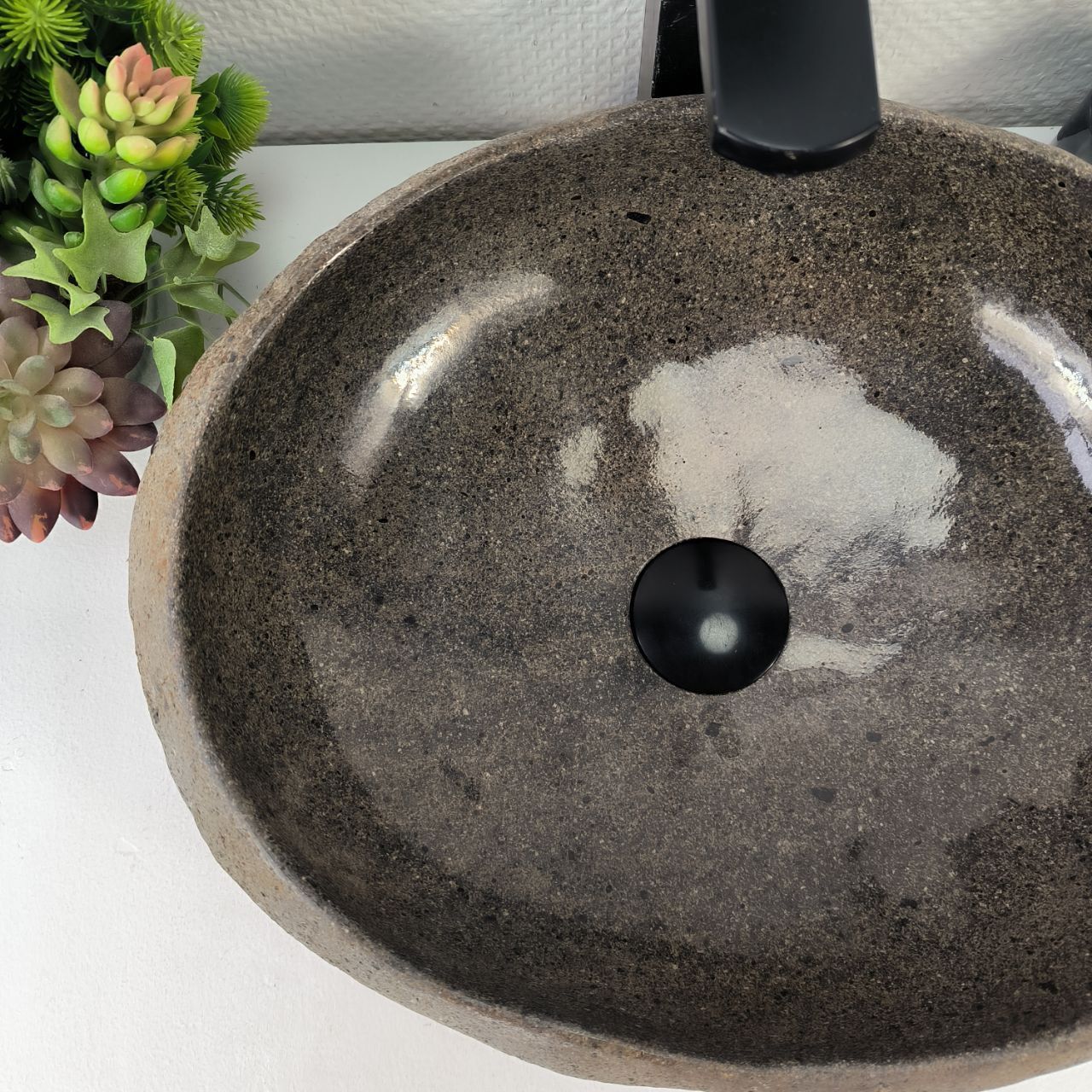 Раковина из речного камня RS-64905 44*35*14 из натурального камня