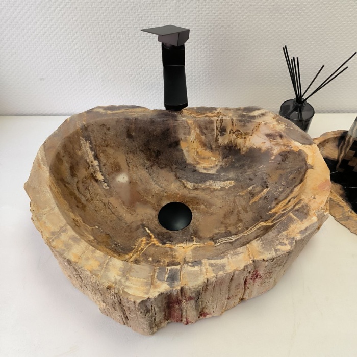 c78ud2vbcwruhzu4ht5v8x4lc14a3f2g