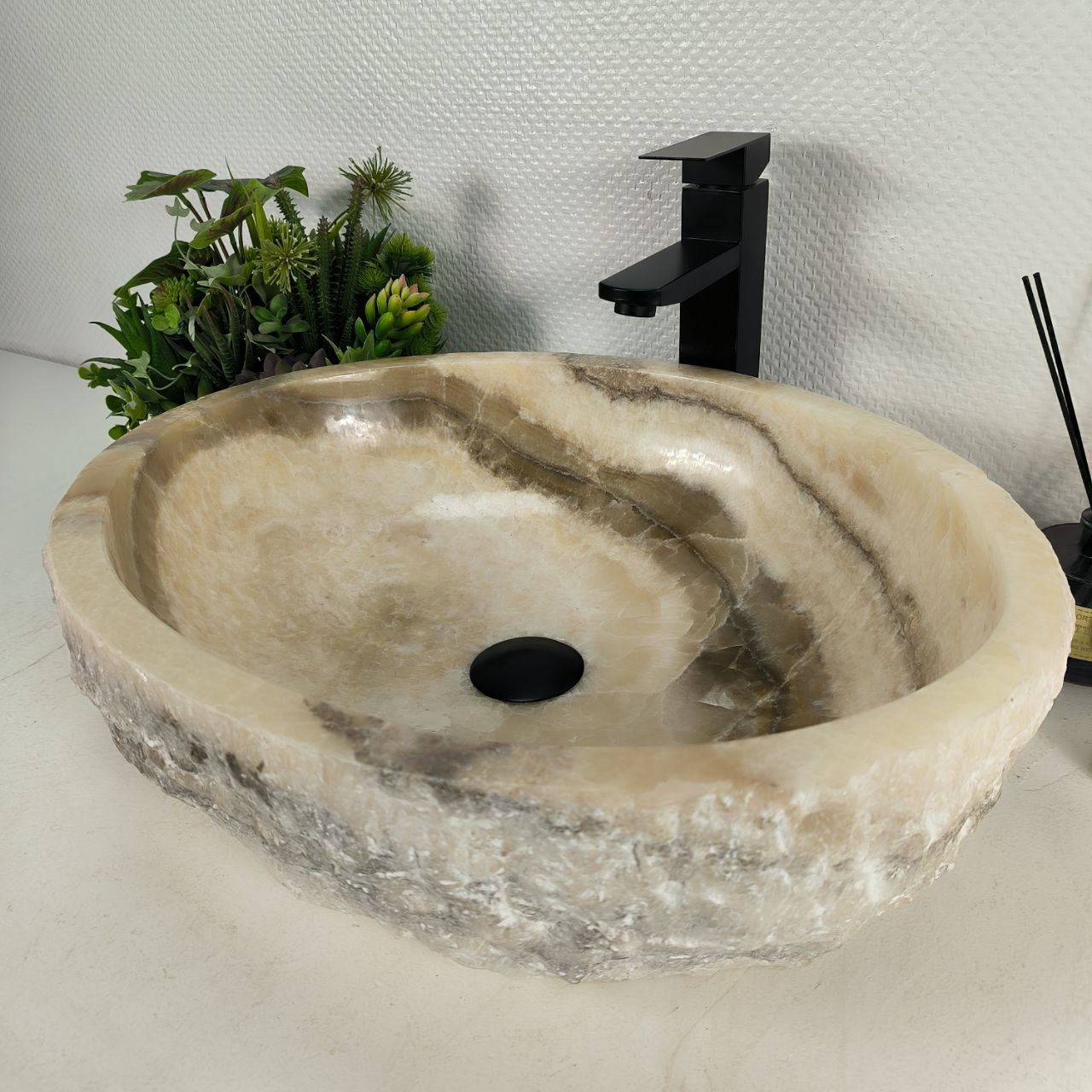 pky4raeyonno5w9n43cc810qtvvoy3b1