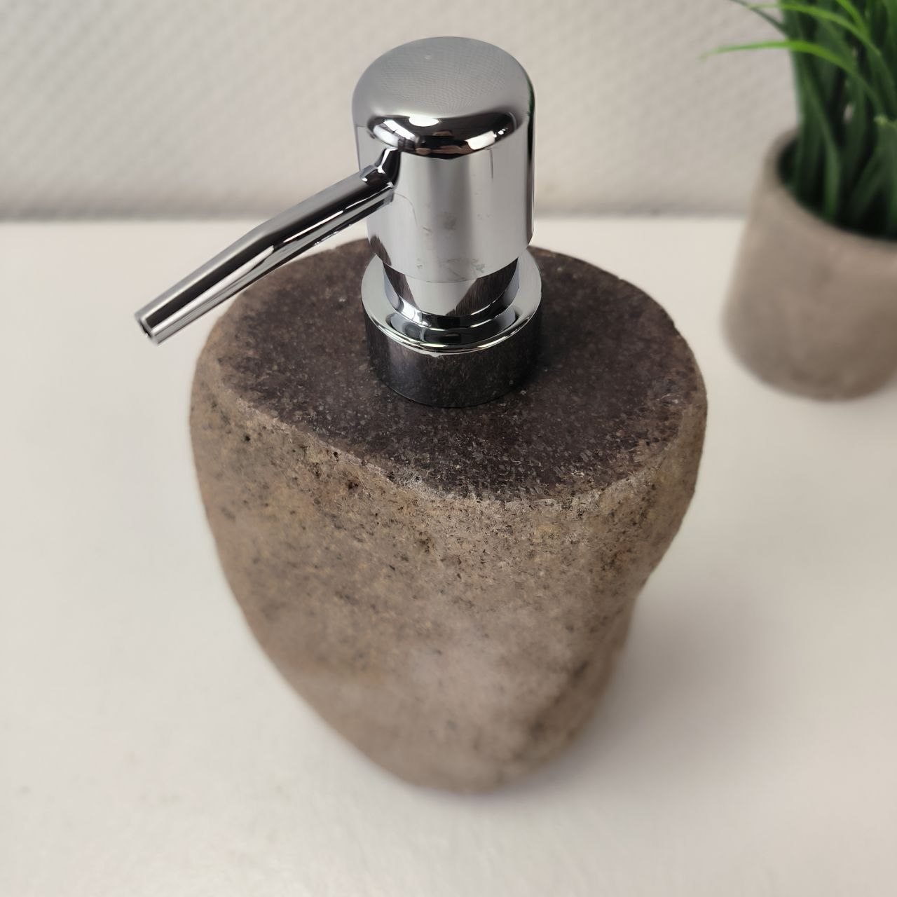 aq7oqhii3dh3y8gr0j96g82i0npsdmf3