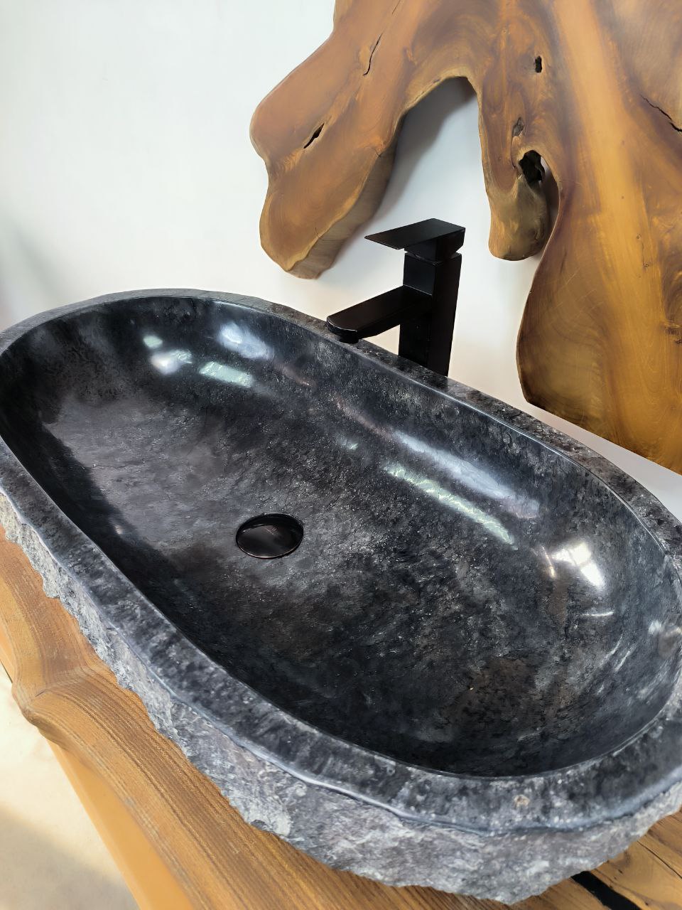 6f652ec6-b5b1-4a5b-b3dc-fc22f770992e