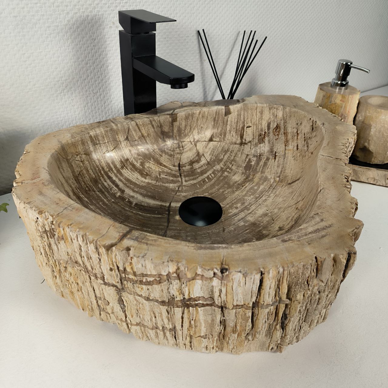 1pq4pidhamgk3t60kjg2ihtsj445de7b