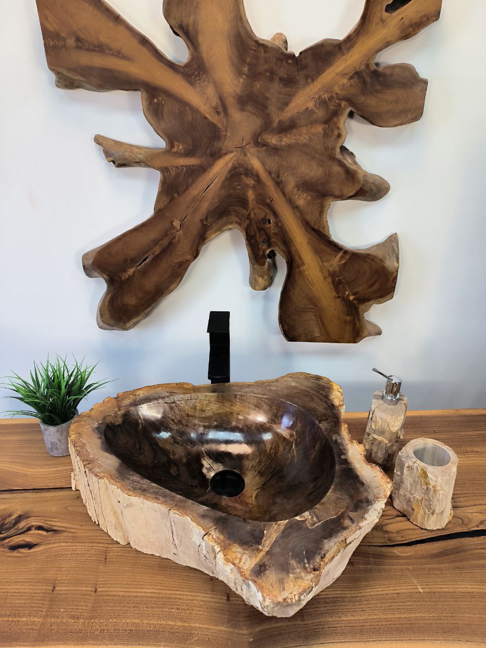 photo_2025-05-15_09-55-12