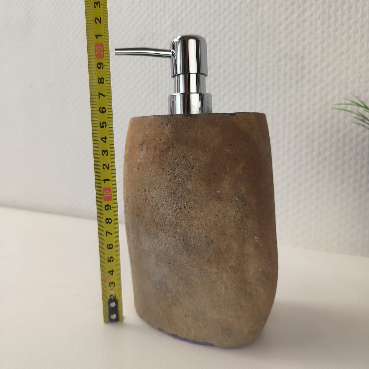 Дозатор из речного камня DRC-63938 (143)