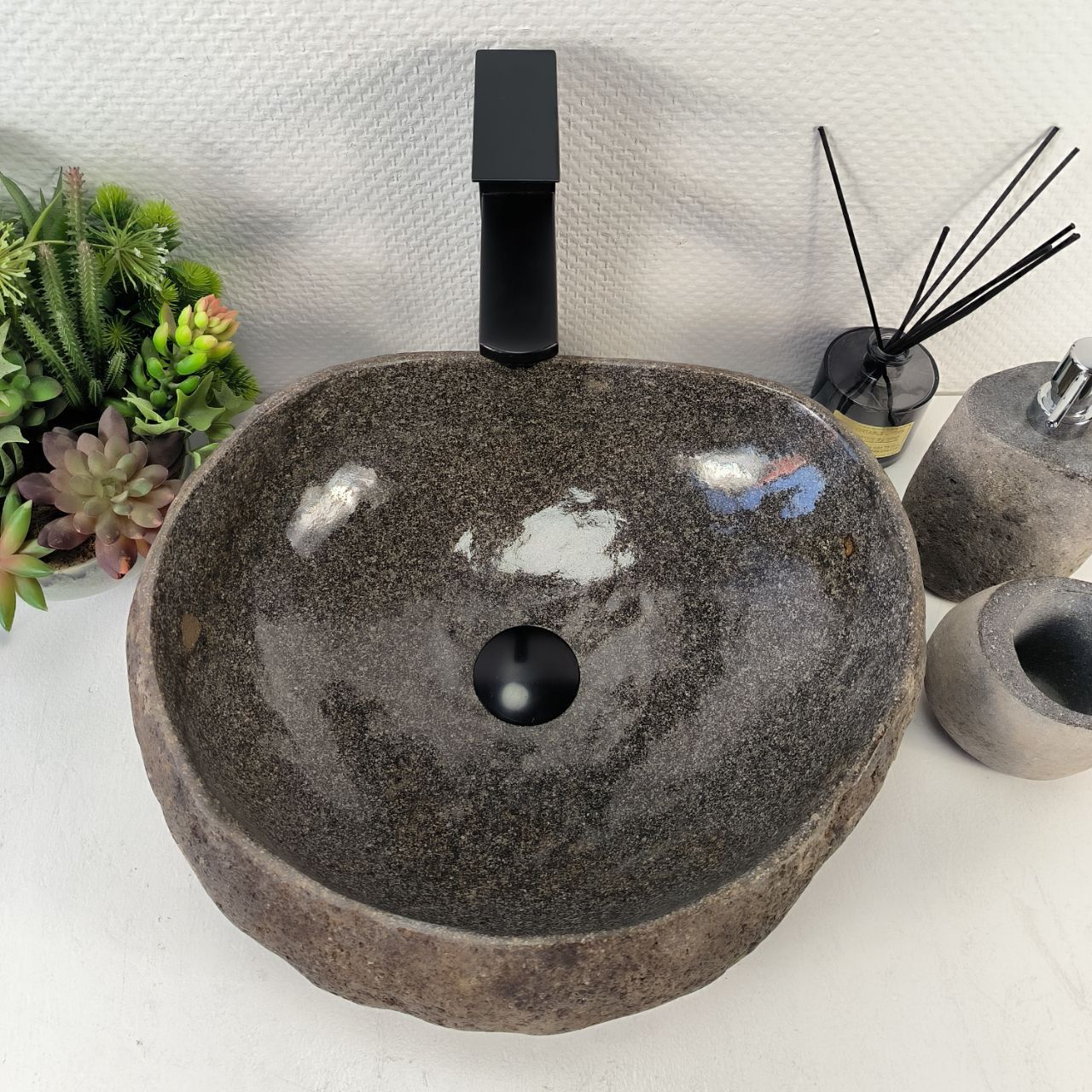 Раковина из речного камня RS-65417 42*39*15 из натурального камня