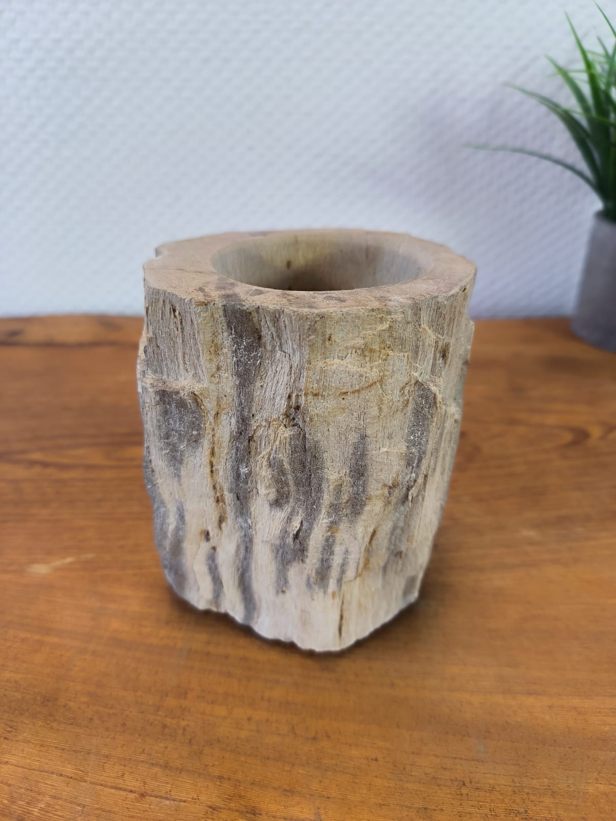 2ff713aa-7e8c-40fd-b960-9bd0f946c174