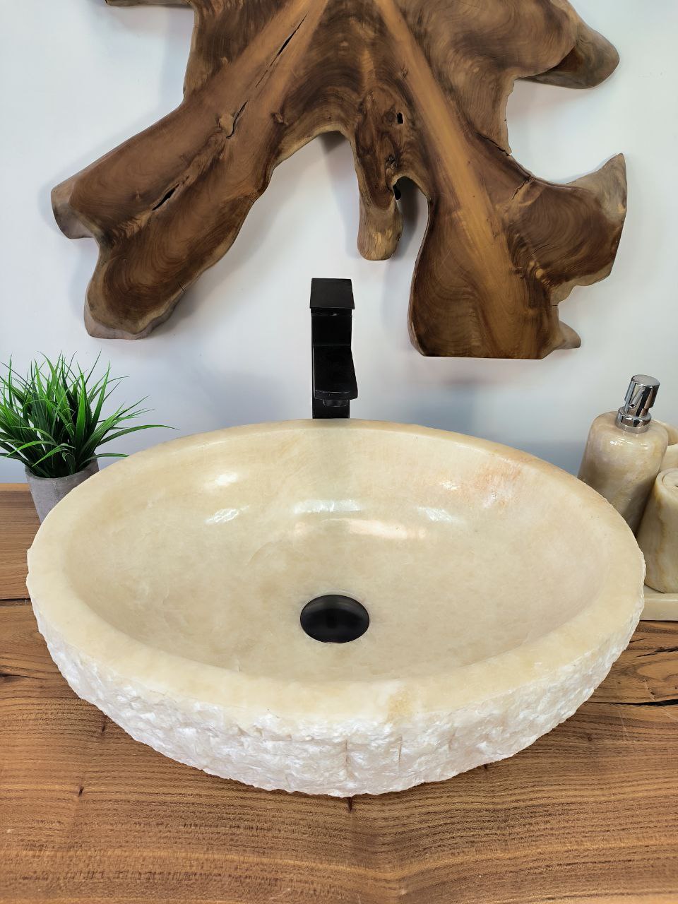 photo_2025-05-15_15-53-10