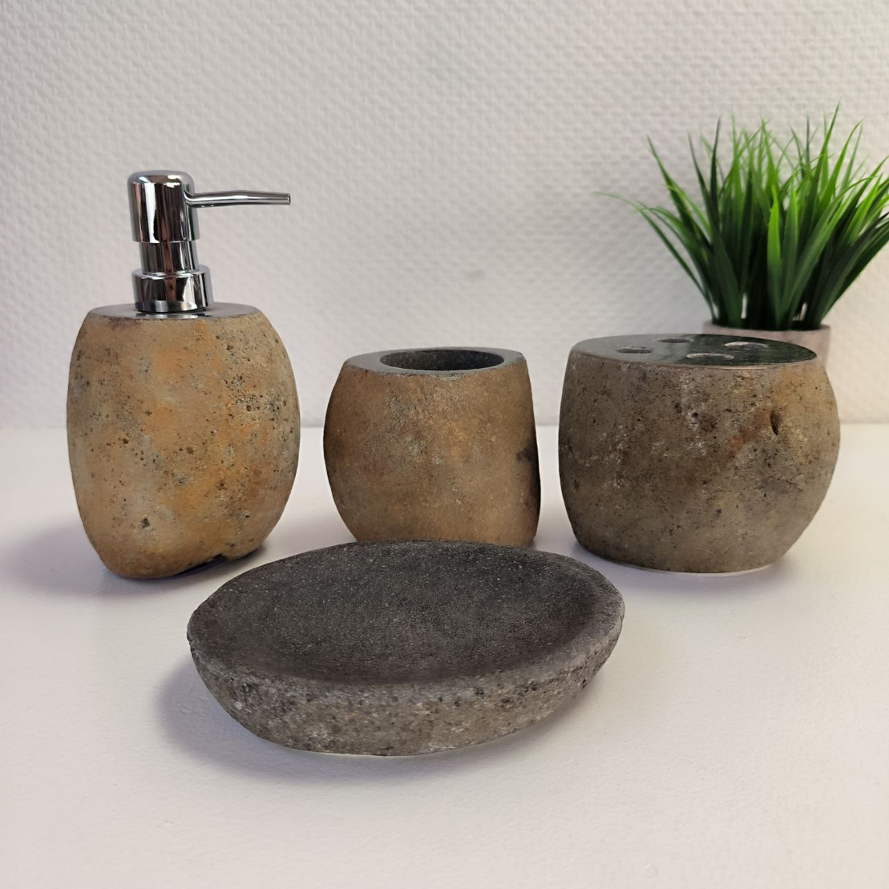 836jzlsnt61d40oqyuqnz19j51i08prj