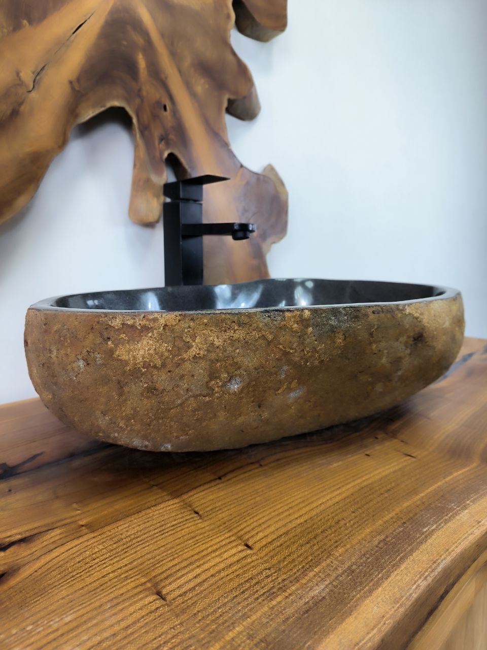 Раковина из речного камня RS-66579 56х34х15 из натурального камня