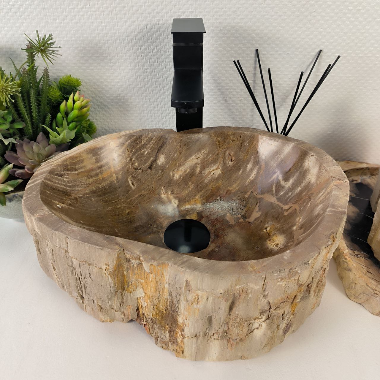 y586vmd0n11zcqxk5njqsr2ys9pbx0wx