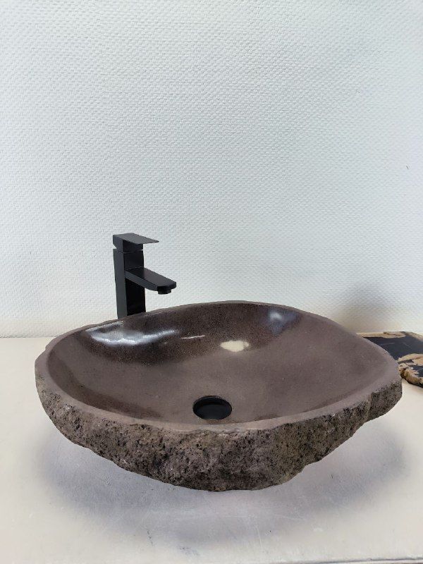 Раковина из речного камня RS-66232 54х42х15 из натурального камня