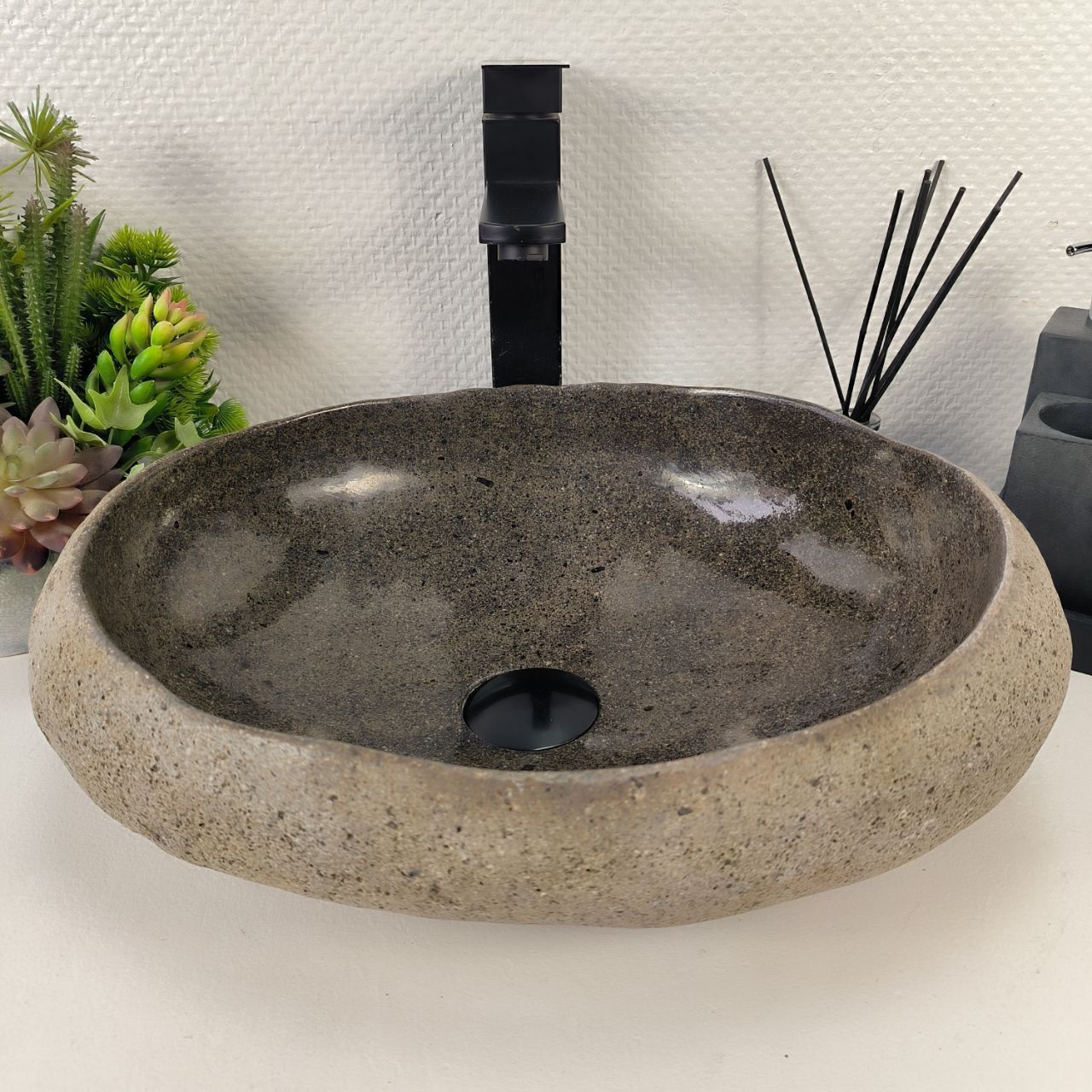 Раковина из речного камня RS-64905 44*35*14 из натурального камня