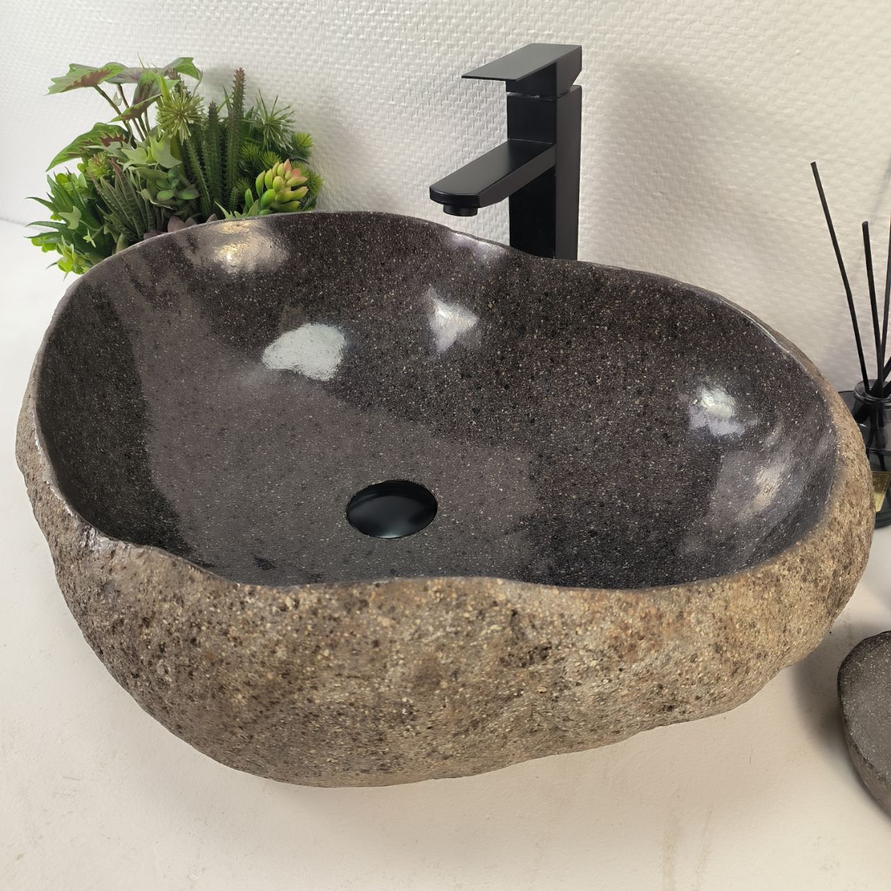 Раковина из речного камня RS-65245 60*43*17 из натурального камня