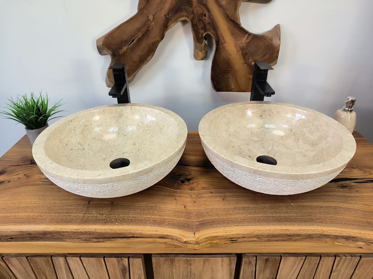 photo_2025-05-18_16-51-57