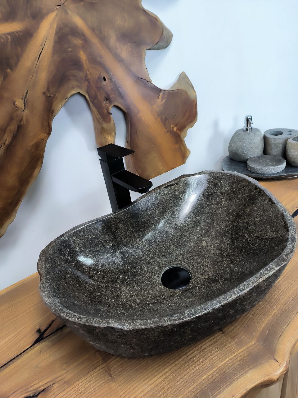 Раковина из речного камня RS-66389 56х38х15 из натурального камня
