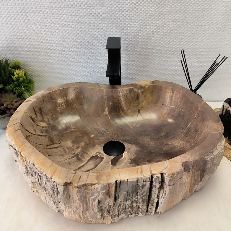 m0cw6n6kmzzo5wuilc78i8nixvi32qh1