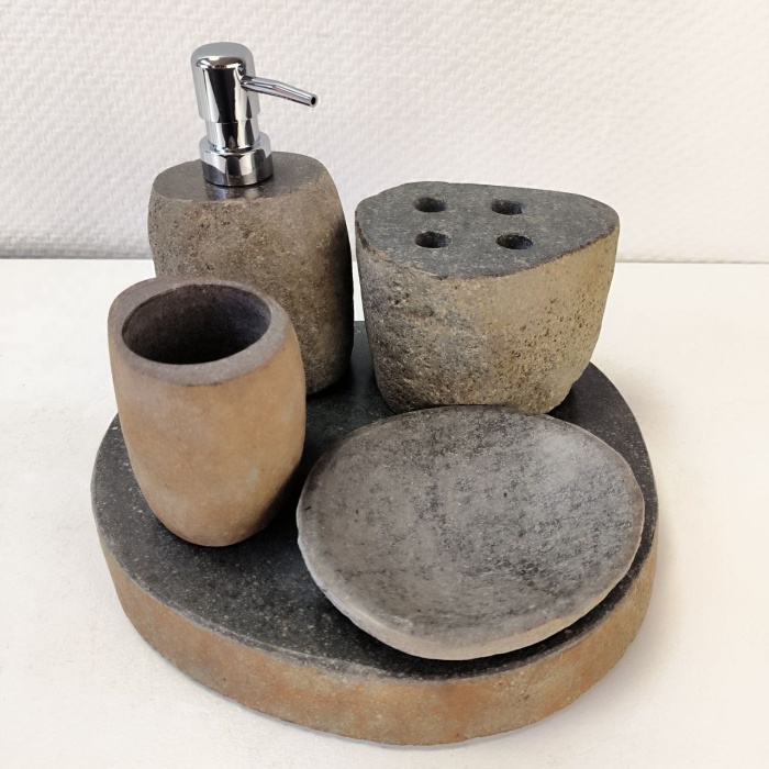 dan1dji6w4khg5bvzwjor0ub6cece1bt