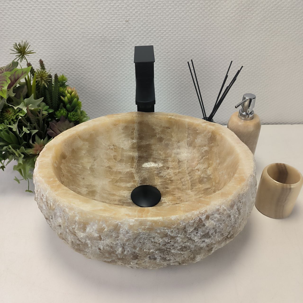 u6i45dm9ug1u3a1vg9bcuohprws2akp3