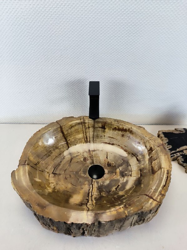 5820d7c4-7808-44ad-be2f-109c0cf060db