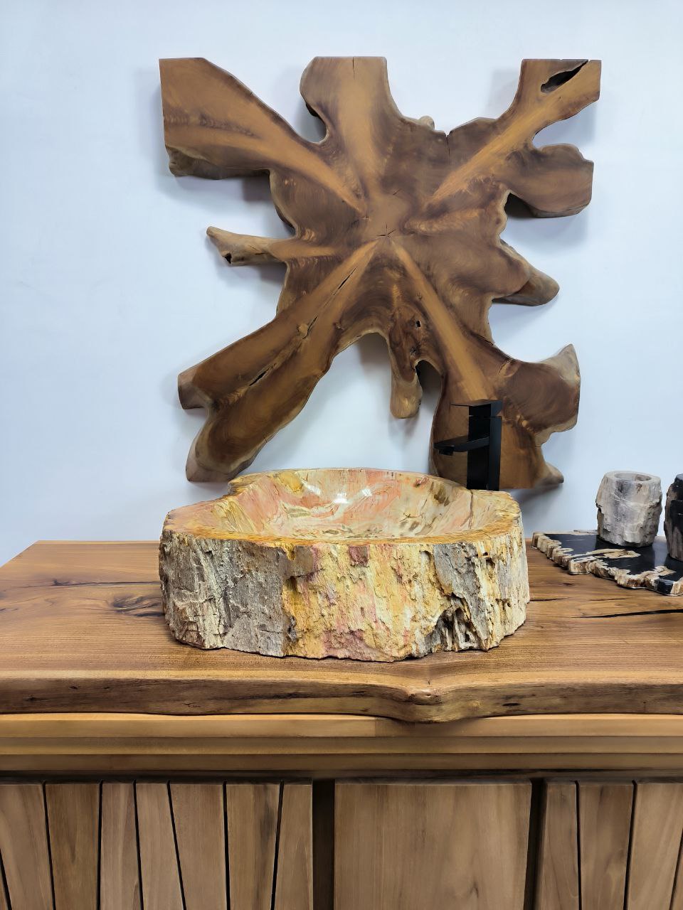 4c43c818-870c-4b15-962d-7390e0206980