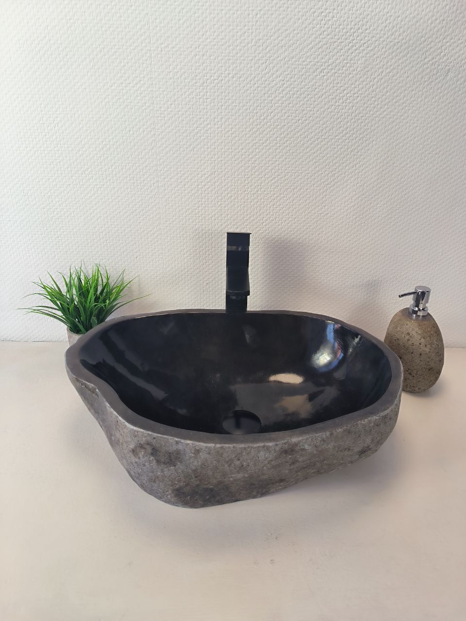 Раковина из речного камня RS-65606 54*38*15 из натурального камня