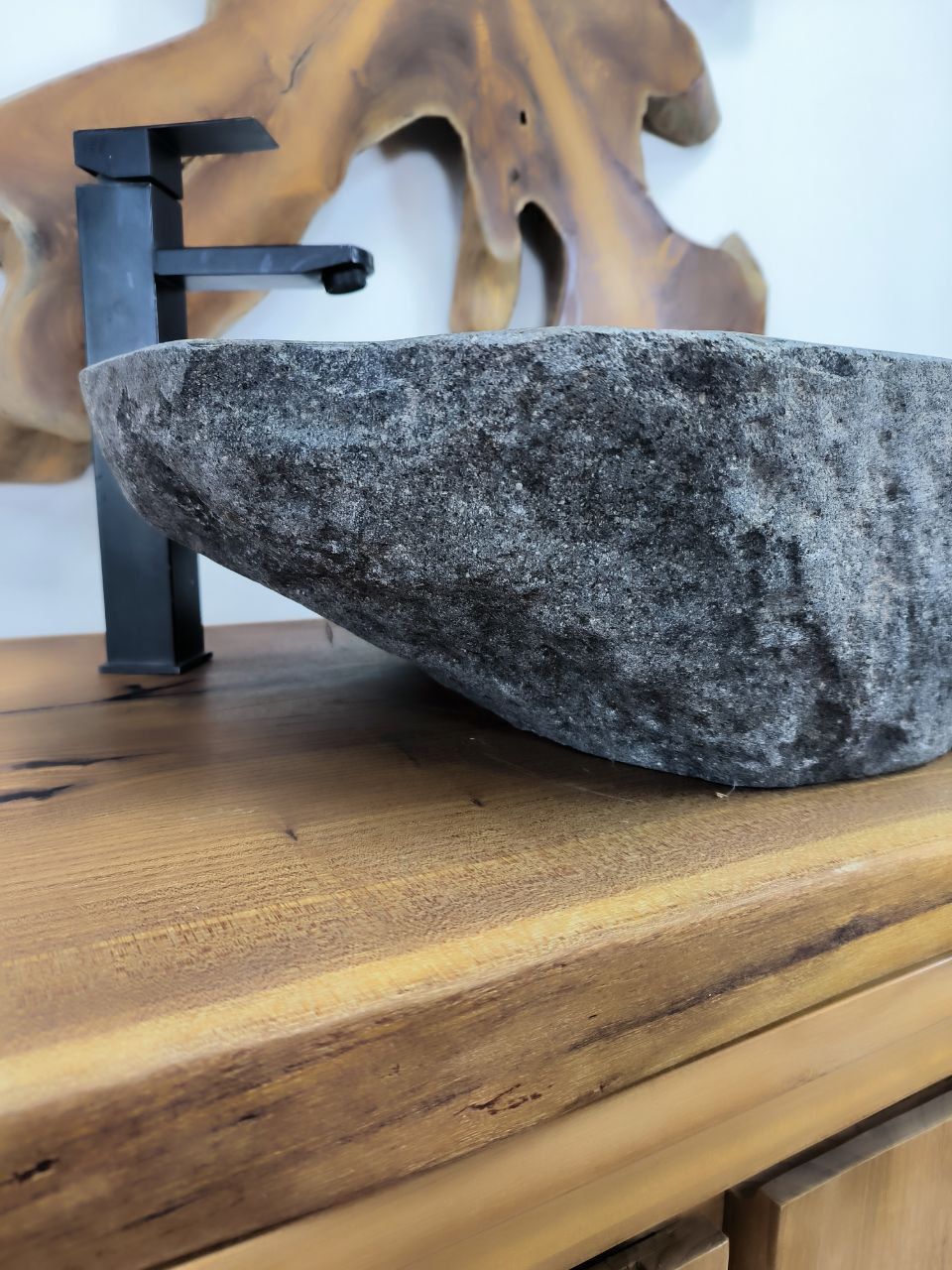 Раковина из речного камня RS-66321 52х46х15 из натурального камня