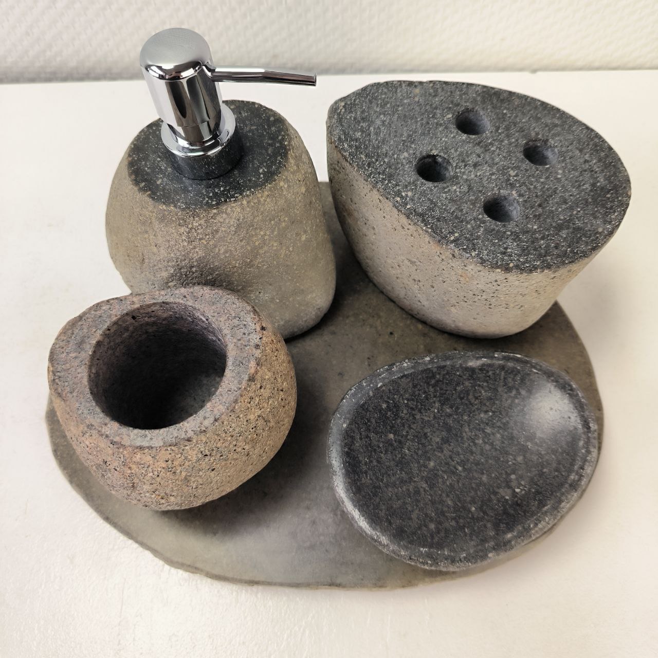 4dbug8puwmb35ov02ng56d28bwihplwo