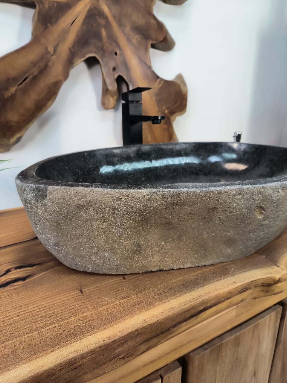 Раковина из речного камня RS-65831 70х46х15 из натурального камня