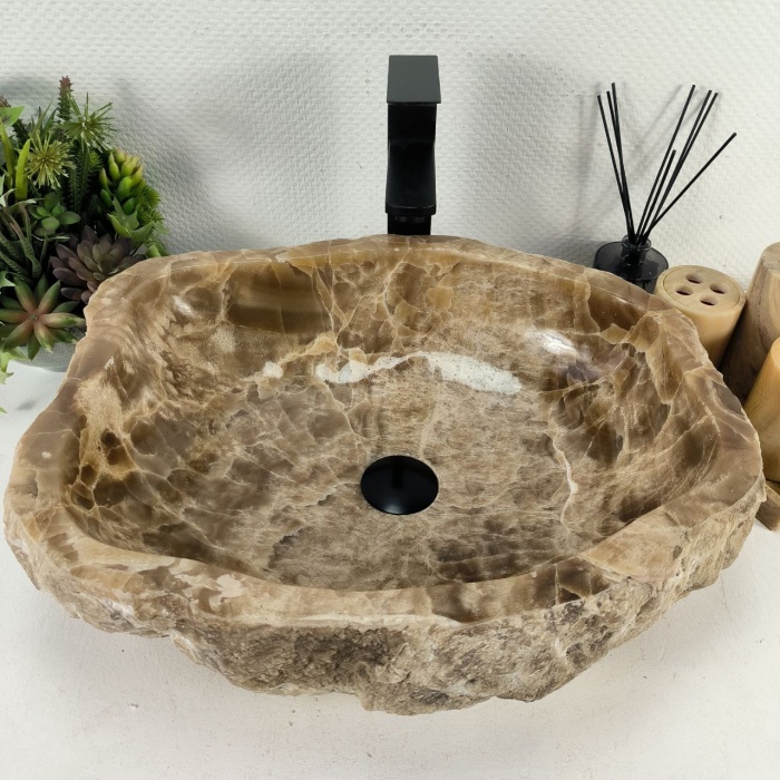 8kubi91q77bx7wuqz69i0n4cenydjyhq