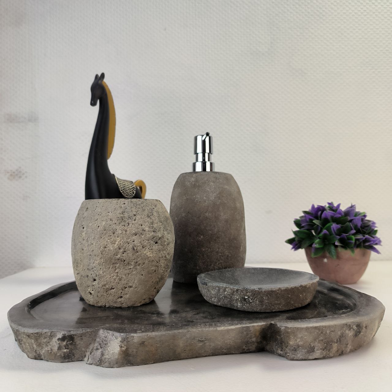 2zx91xhrhj8zkqgwgzmaraj2y3ciu4u0