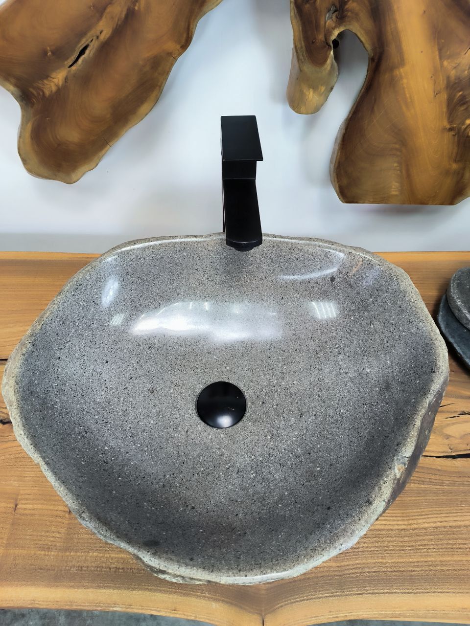 Раковина из речного камня RS-66331 50х42х15 из натурального камня