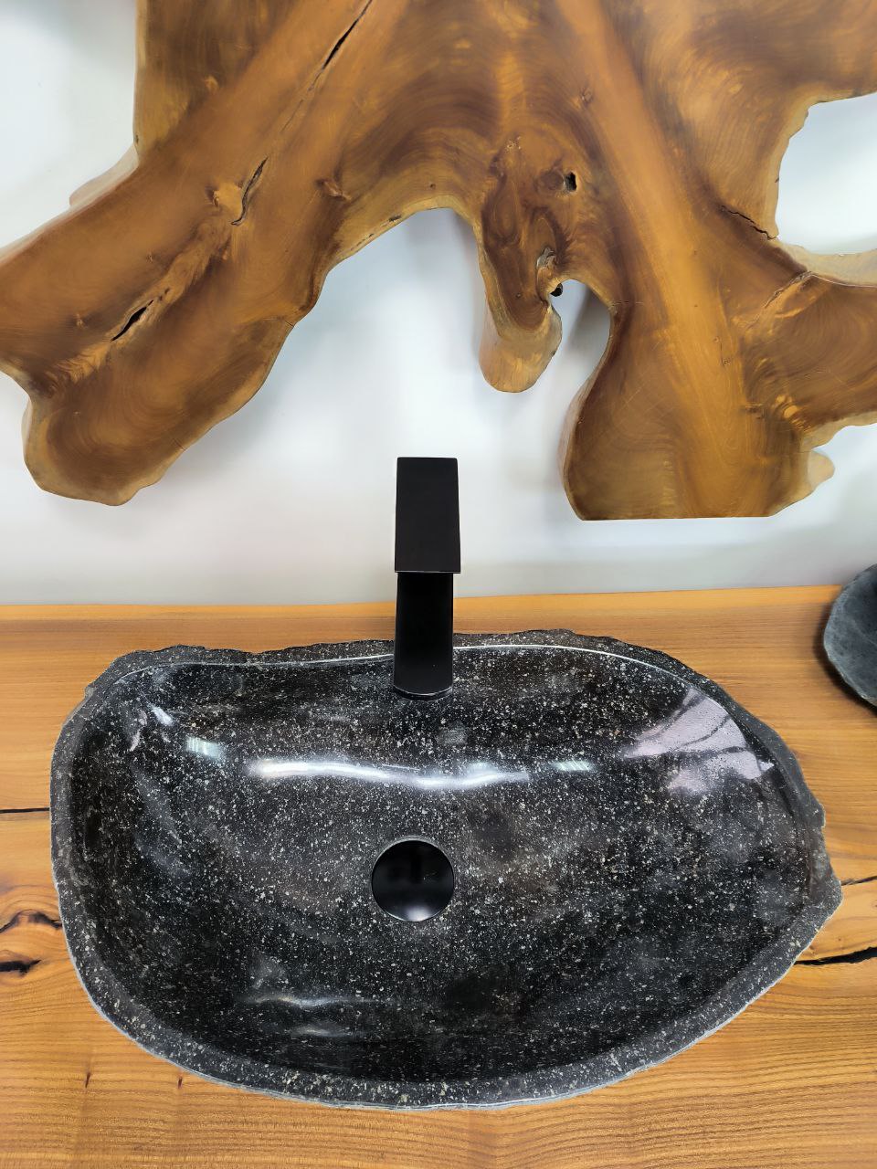 6c40b242-6317-47c4-aca7-714c3b3a5027