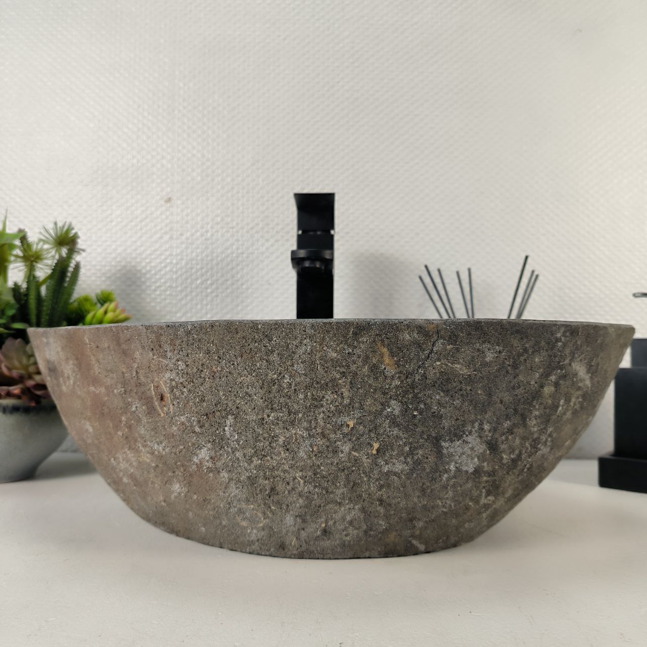 h87g9vvfgfojrvwbuhl73m8px3t4ezsv