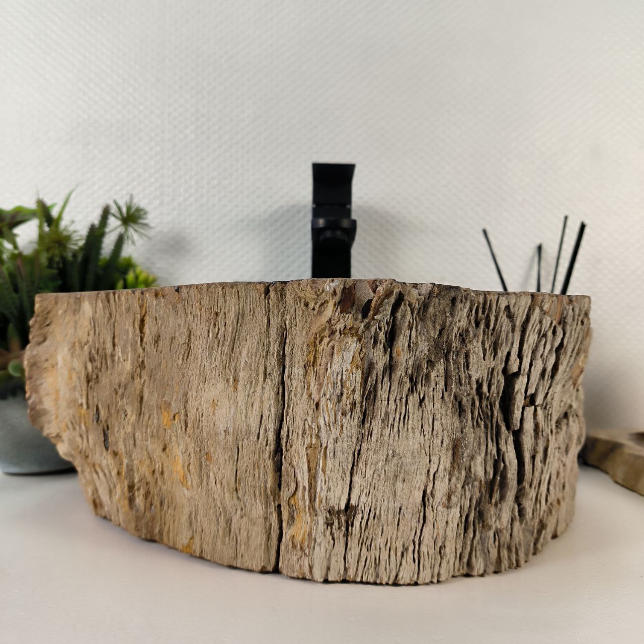 bm9kbdw00j6ss4ri00auwd75u01su18m