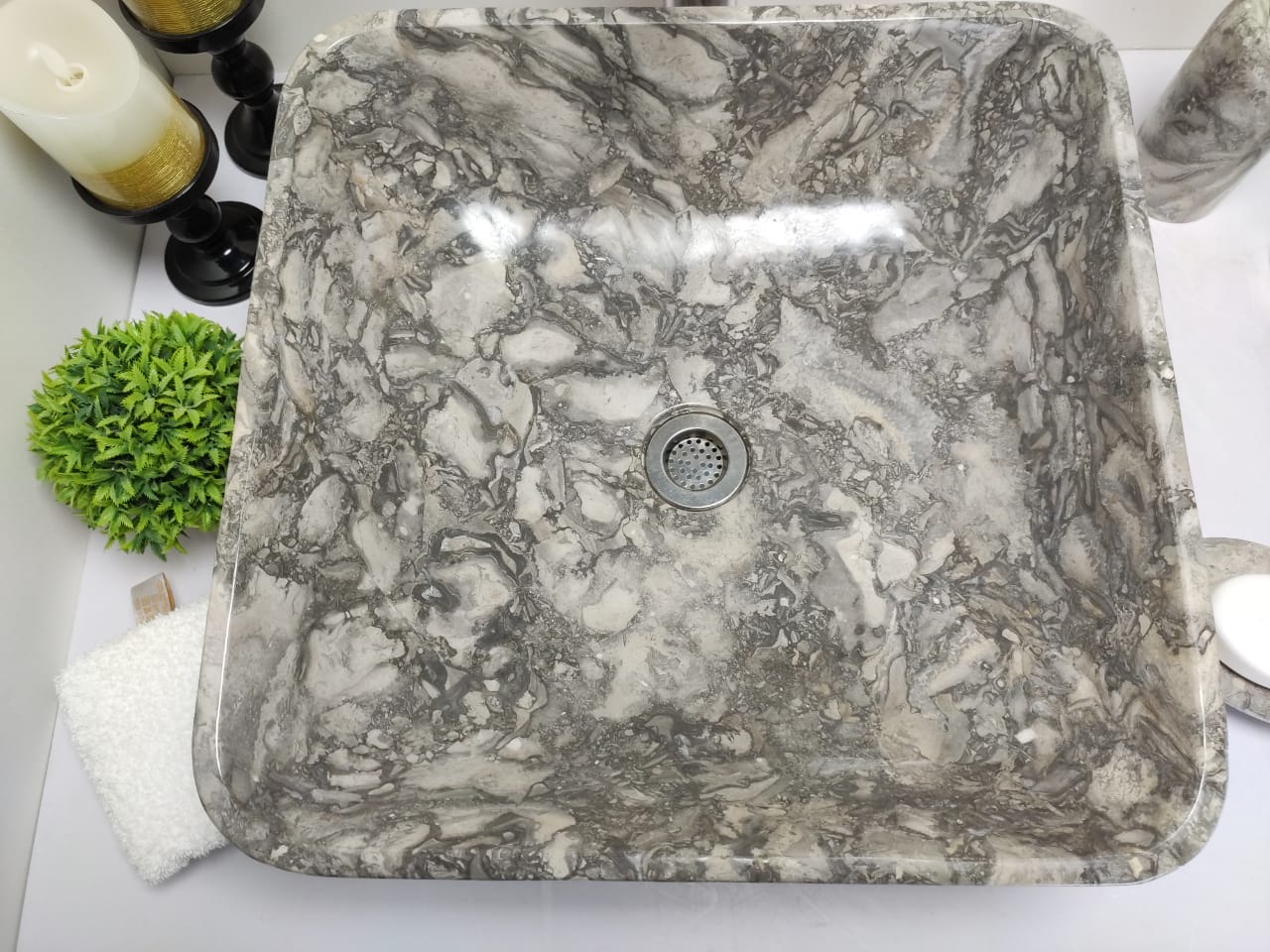 e7a015bbaafcc050d3ba89598393808f