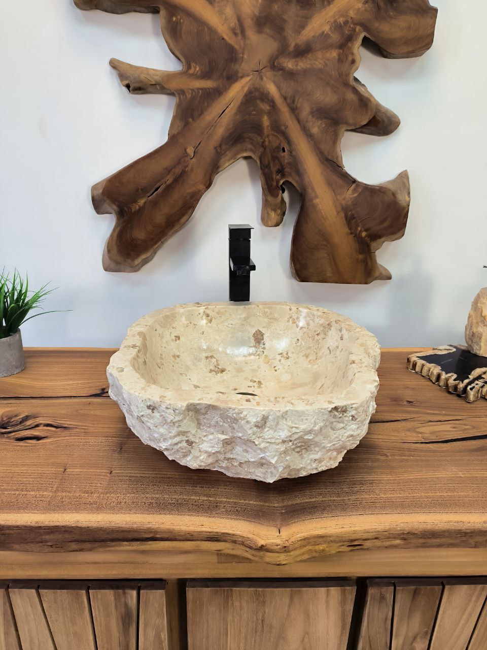 photo_2025-05-17_12-42-34