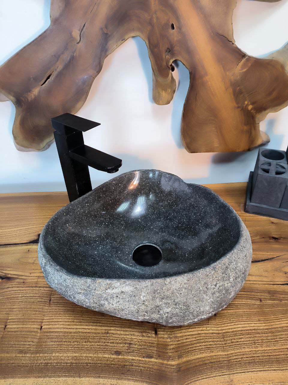 24ef1f83-f43c-4257-b42f-dcb28b7a31b0