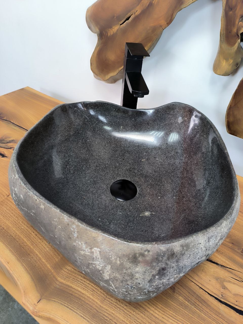 3ece0ea6-8043-4240-a64e-373979717c27