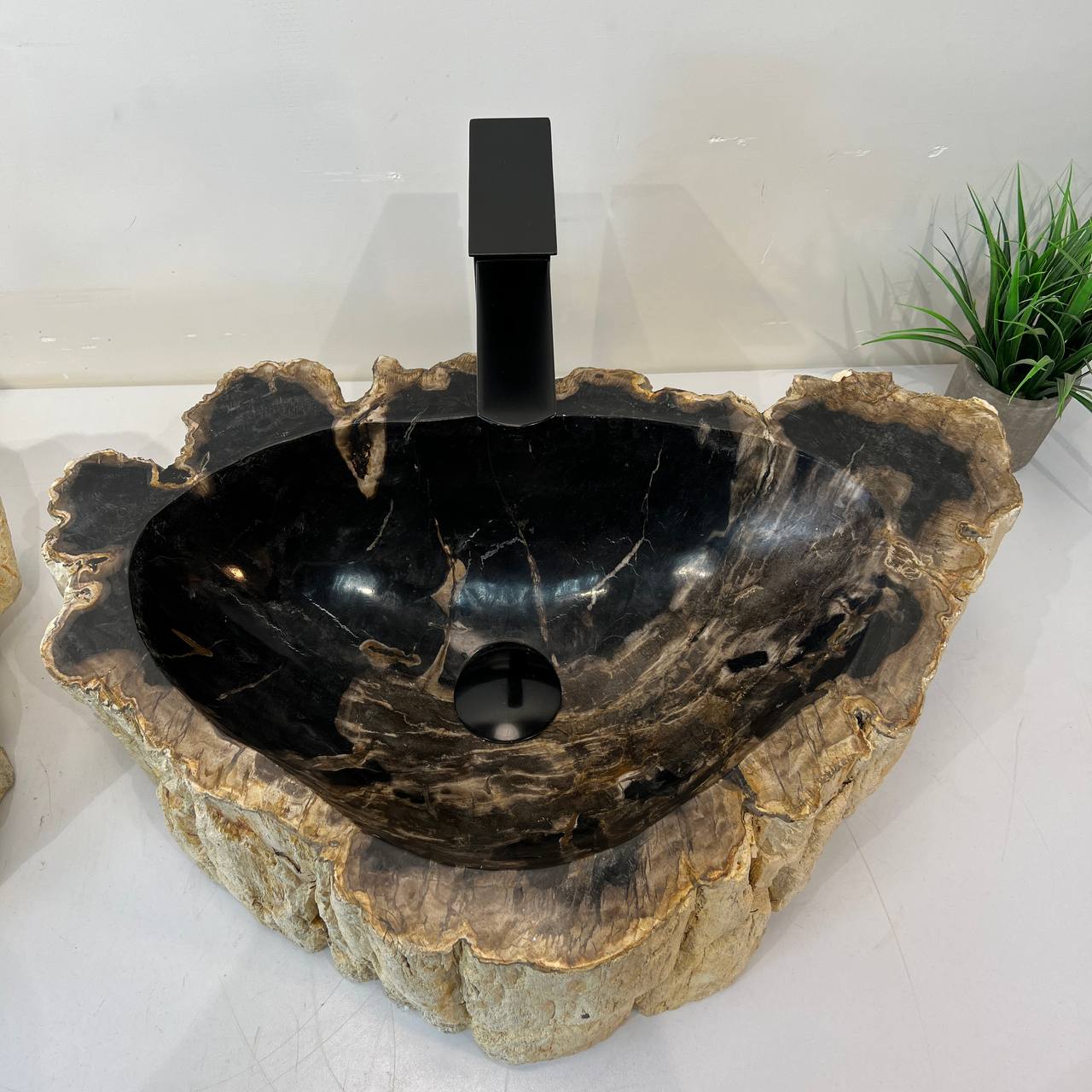 Раковина из окаменелого дерева ПАРА! OD-66832 54*36*16  2шт