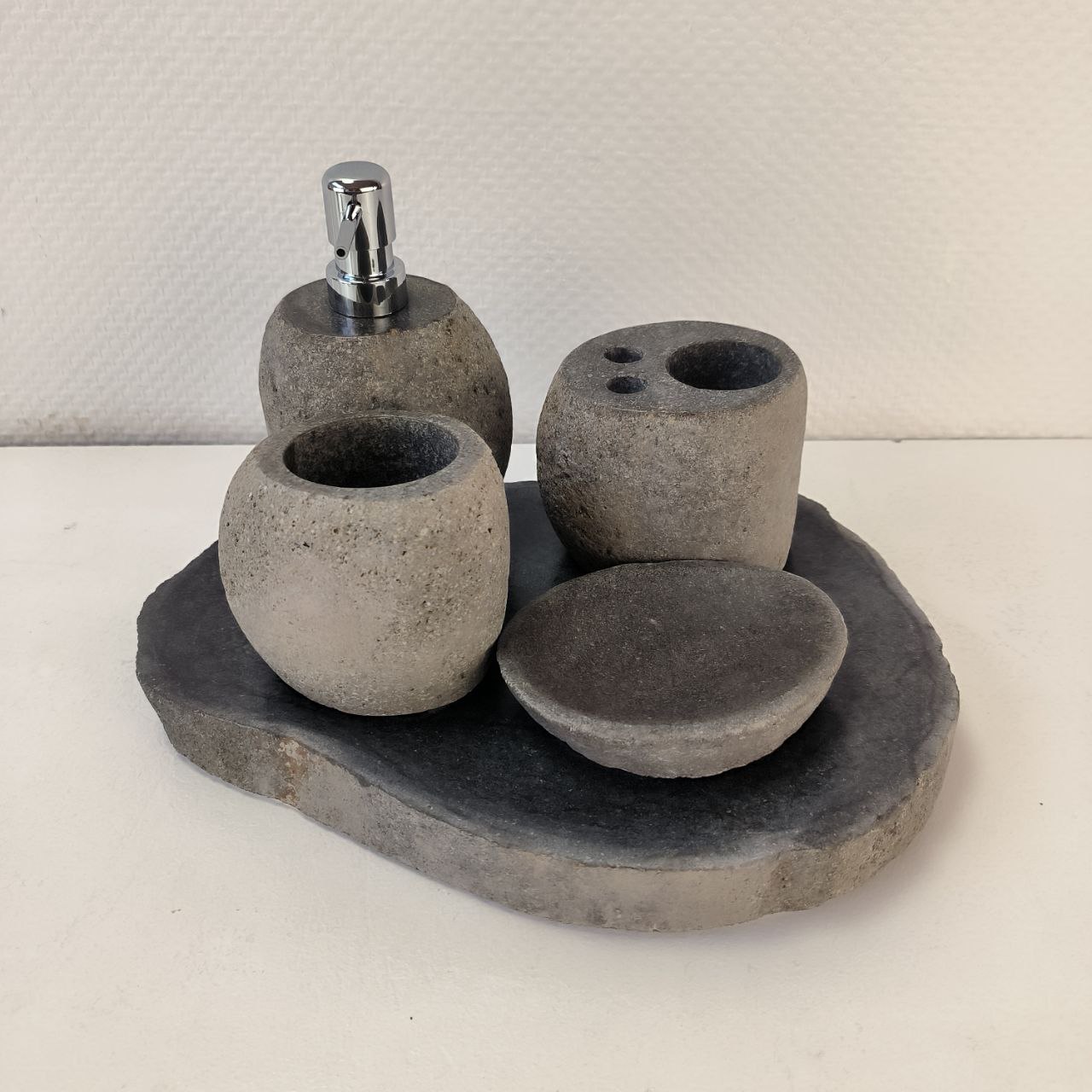 bec4395k0h9swnkx36jal8v33zytiaeo