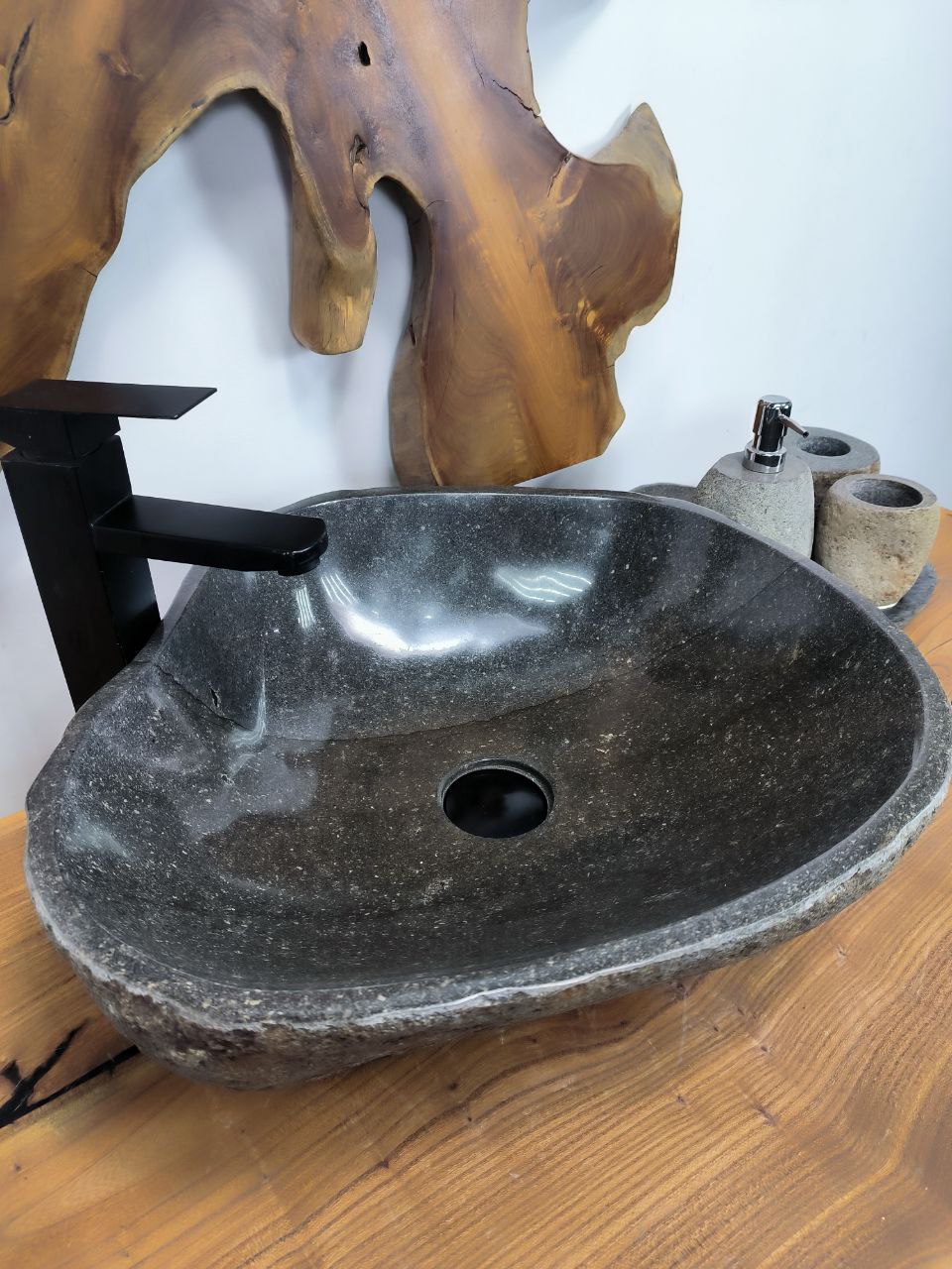 4f933e8d-2879-4874-a06f-875e45c7920e