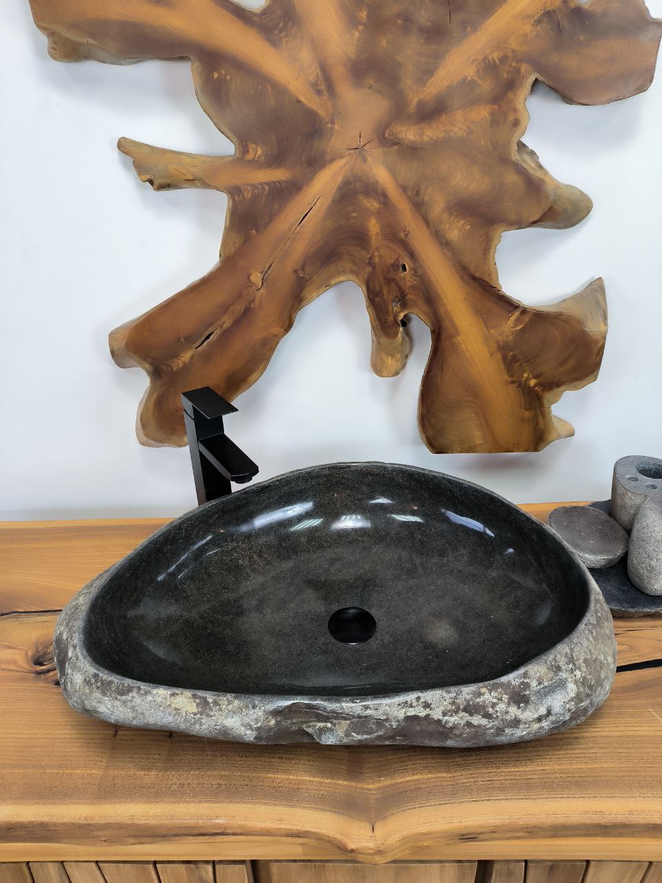 1bbe9793-93b2-4a0f-8617-dac874c1bfbf